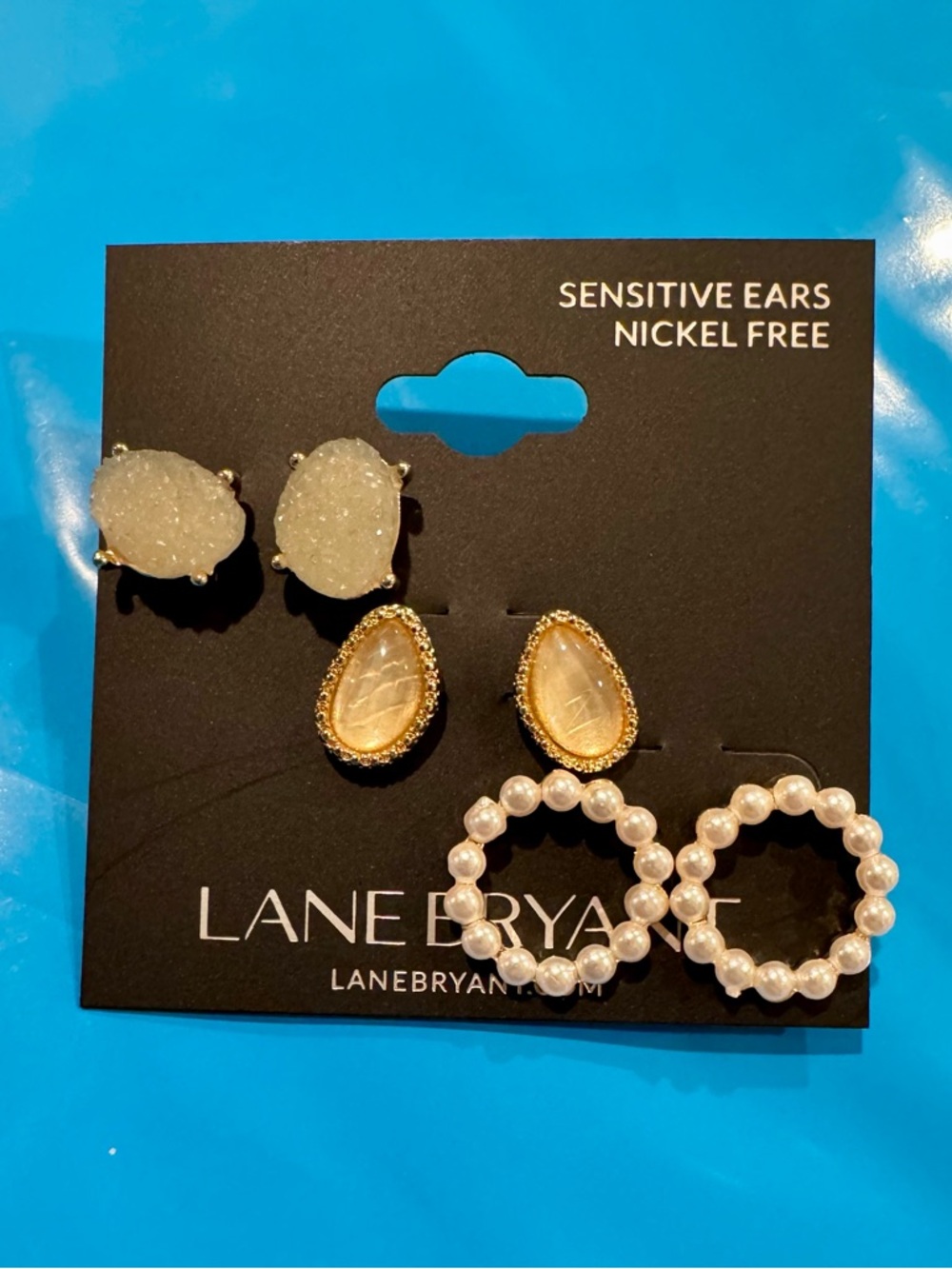 🌺NWT Lane Bryant Gold and White Multi-Pair Earring Set ✨💲16.95